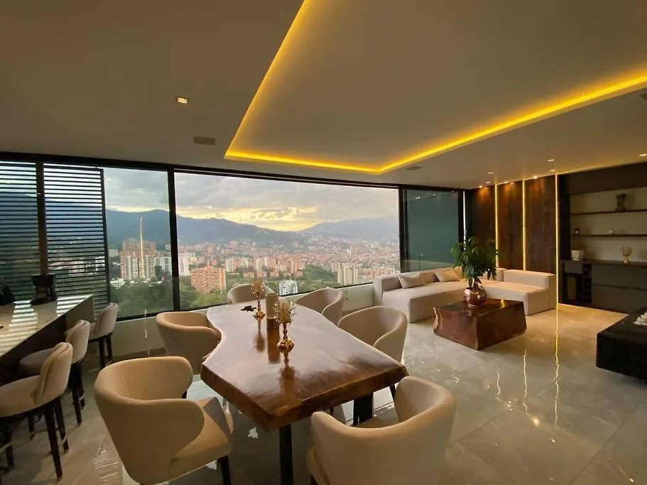Penthouse Luxurytravelhome Poblado Medellín