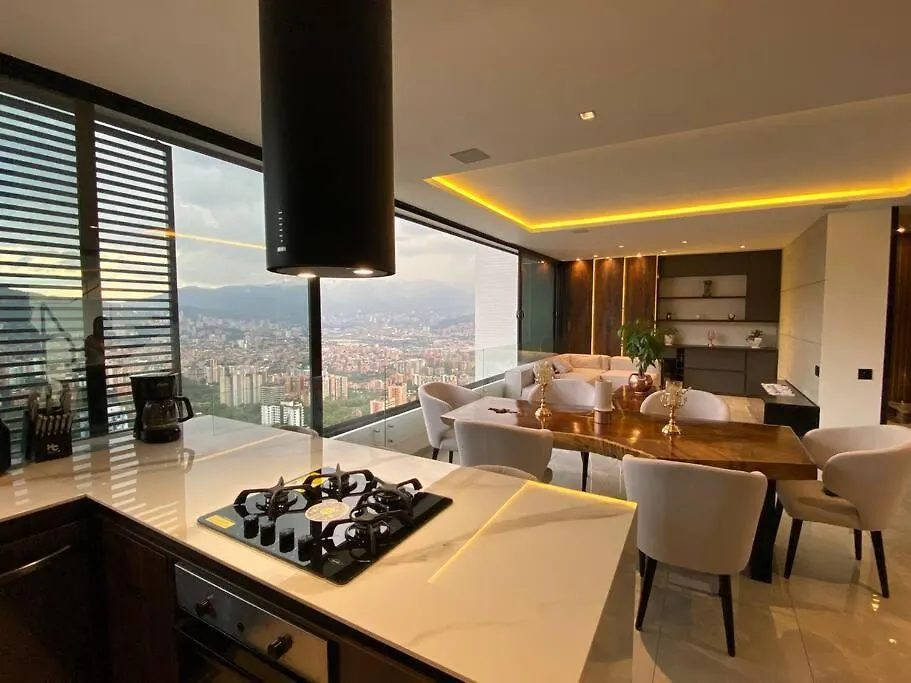 Penthouse Luxurytravelhome Poblado Medellín