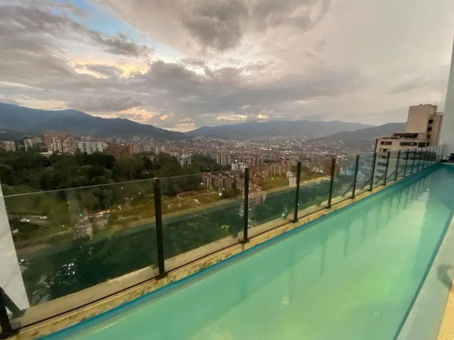 Penthouse Luxurytravelhome Poblado Medellín
