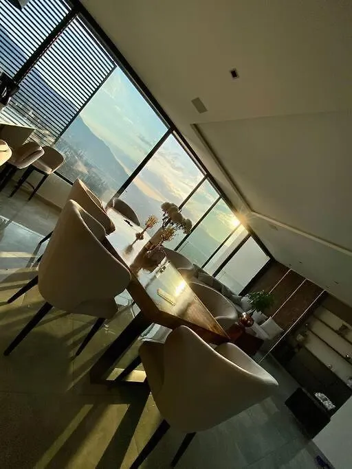 Penthouse Luxurytravelhome Poblado Medellin 0*,  Colombia
