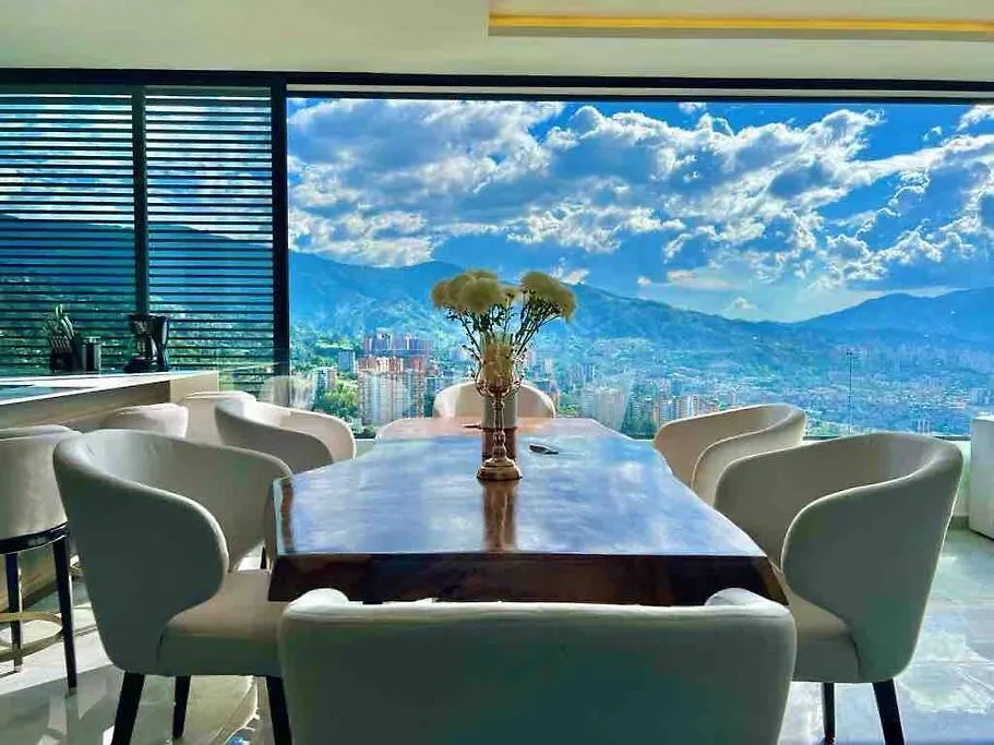 Penthouse Luxurytravelhome Poblado Medellin 0*,
